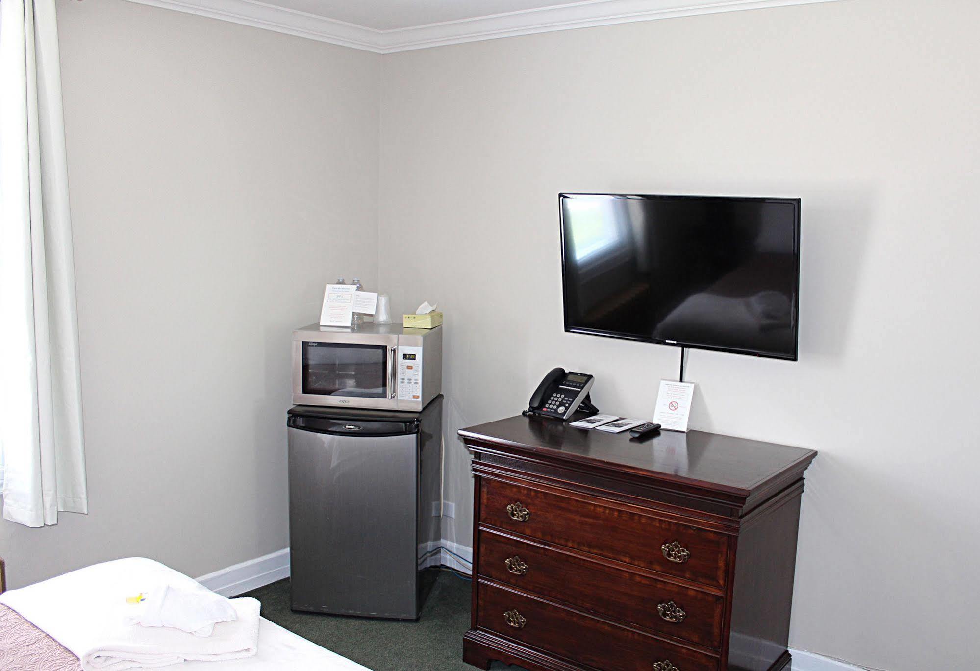 Michel Doyon Hotel 2*